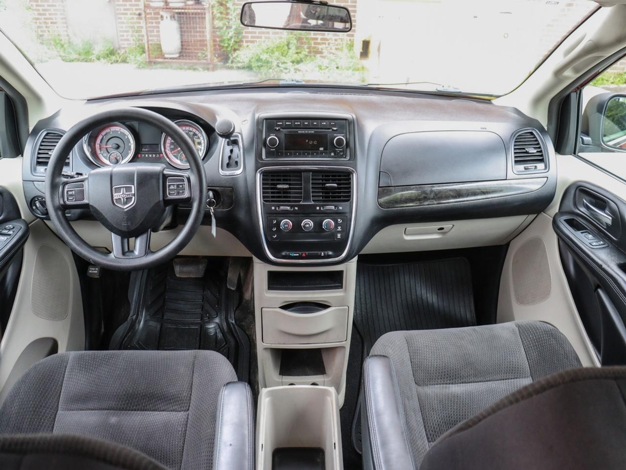 2018 Dodge Grand Caravan Canada Value Package, Stow N Go Photo