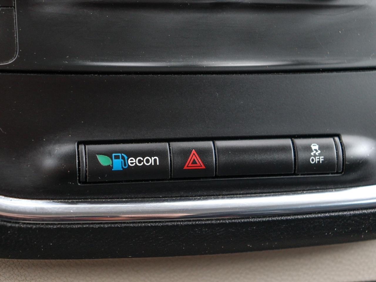 2018 Dodge Grand Caravan Canada Value Package, Stow N Go Photo