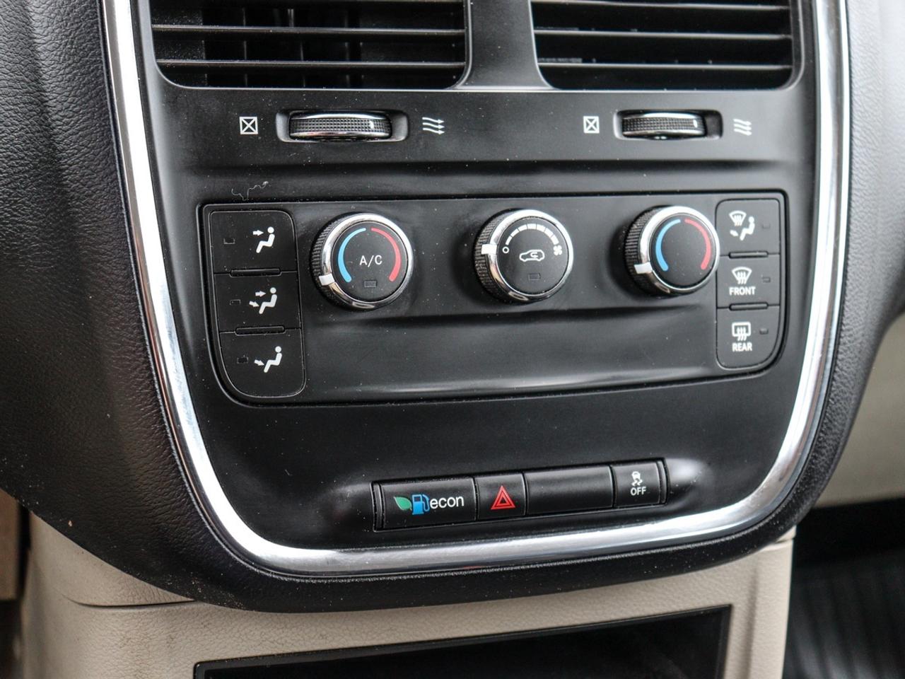 2018 Dodge Grand Caravan Canada Value Package, Stow N Go Photo