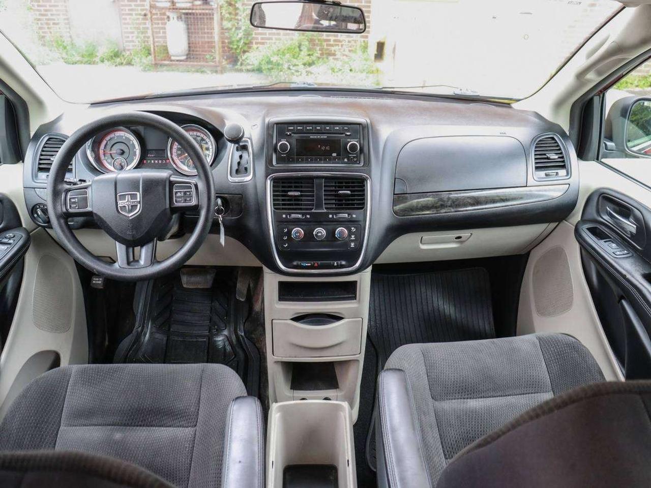 2018 Dodge Grand Caravan Canada Value Package, Stow N Go Photo