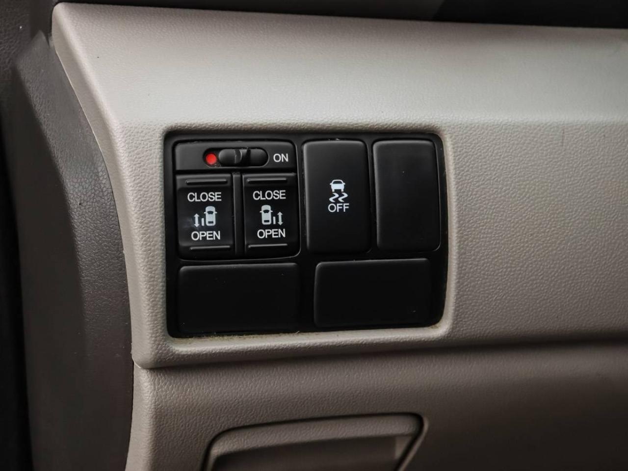 2016 Honda Odyssey EX -Power Doors-Rear Cam-Heated Seats-Alloys- Photo