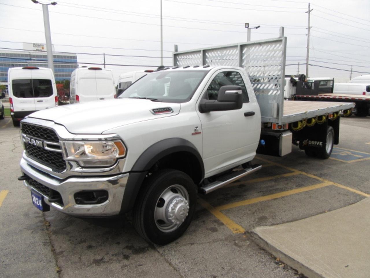 2024 RAM 5500 HD Chassis DIESEL 4X4 REG CAB 16 FT LUMBER DUMPING FLAT DECK Photo