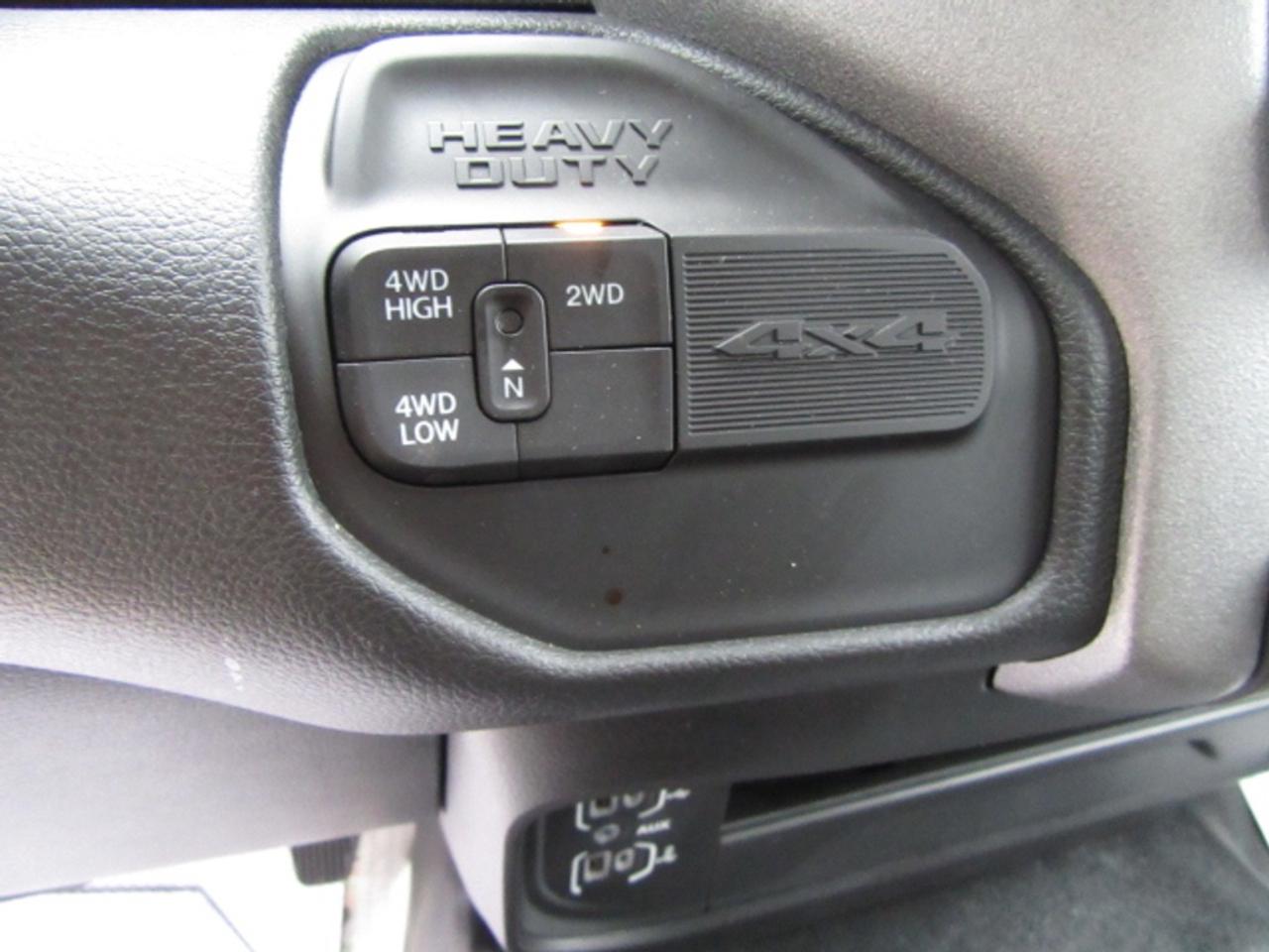 2024 RAM 5500 HD Chassis DIESEL 4X4 REG CAB 16 FT LUMBER DUMPING FLAT DECK Photo