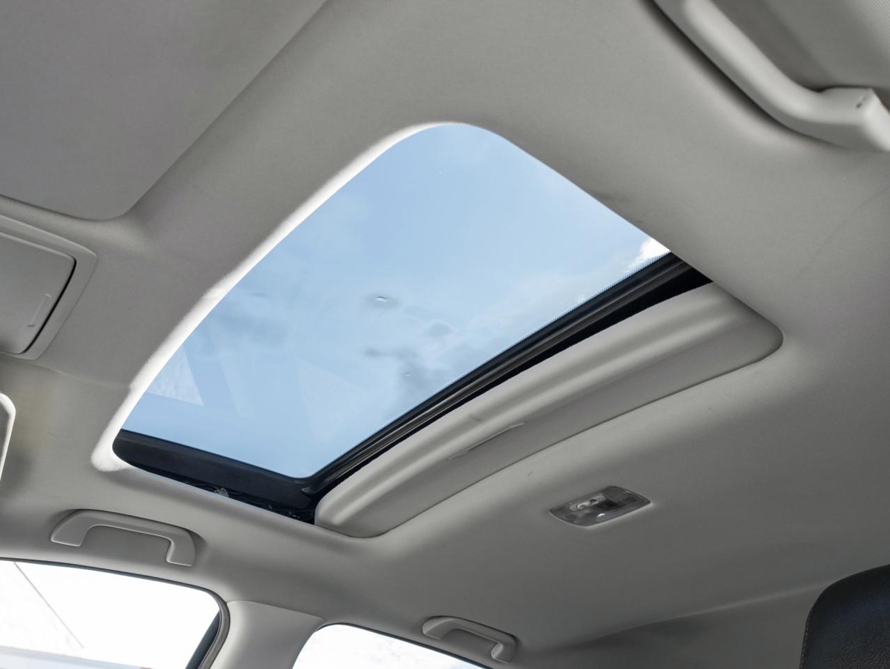 2016 Honda CR-V AWD, NO ACCIDENT, LEATHER, SUNROOF, BACKUP CAMERA, Photo