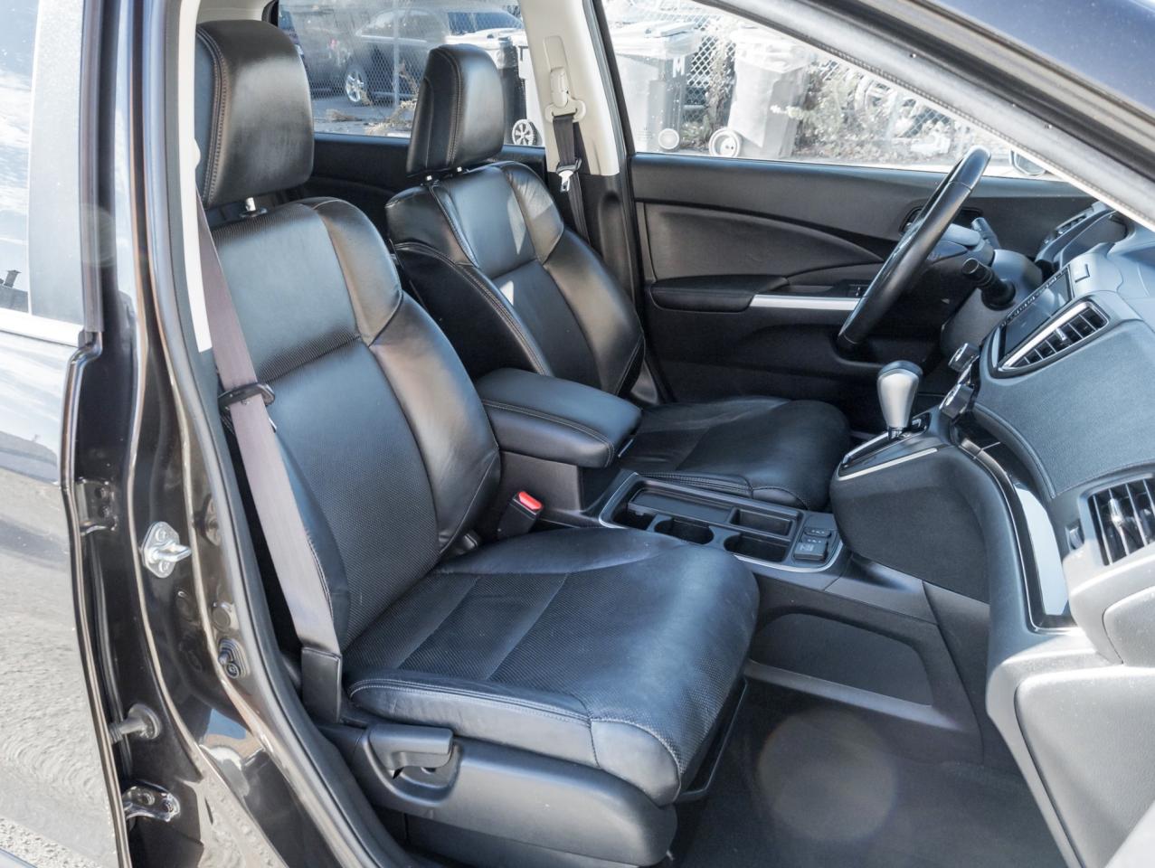 2016 Honda CR-V AWD, NO ACCIDENT, LEATHER, SUNROOF, BACKUP CAMERA, Photo