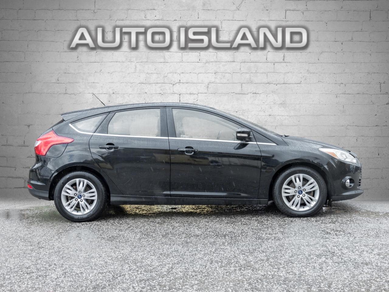 2012 Ford Focus HB SEL Photo2