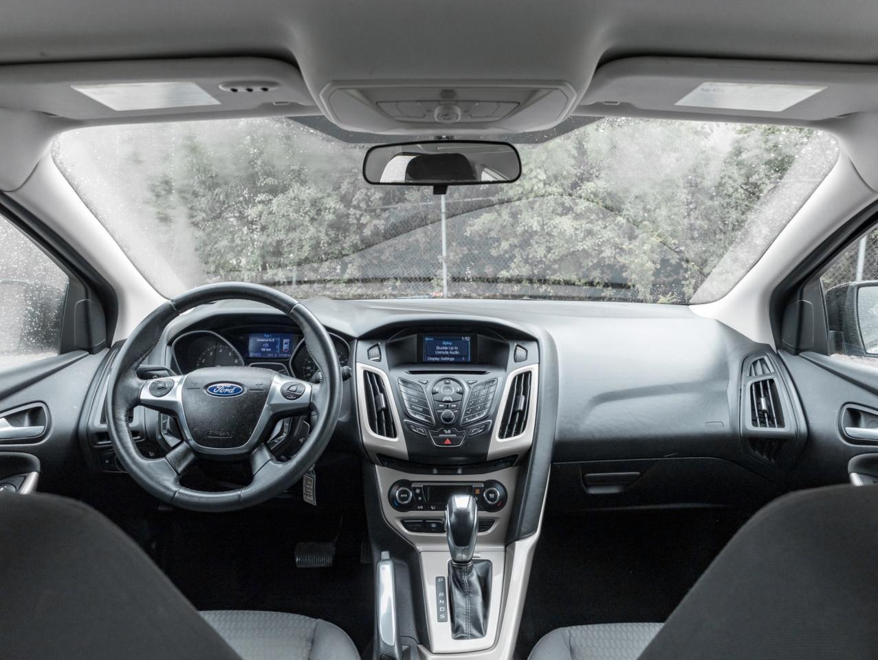 2012 Ford Focus HB SEL Photo