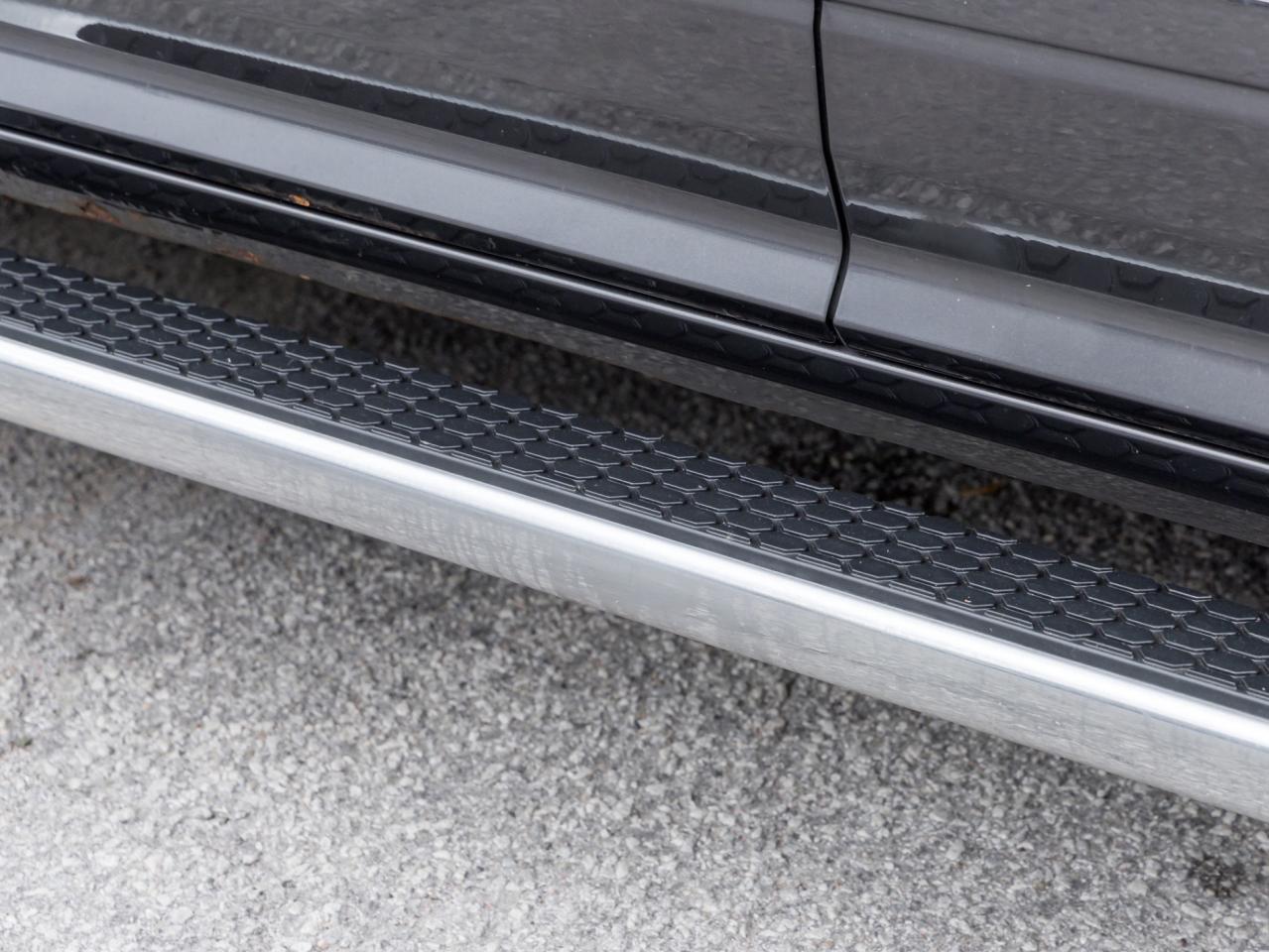 2017 RAM 1500 4WD Crew Cab 140.5 Laramie, NO ACCIDENT, LEATHER, Photo