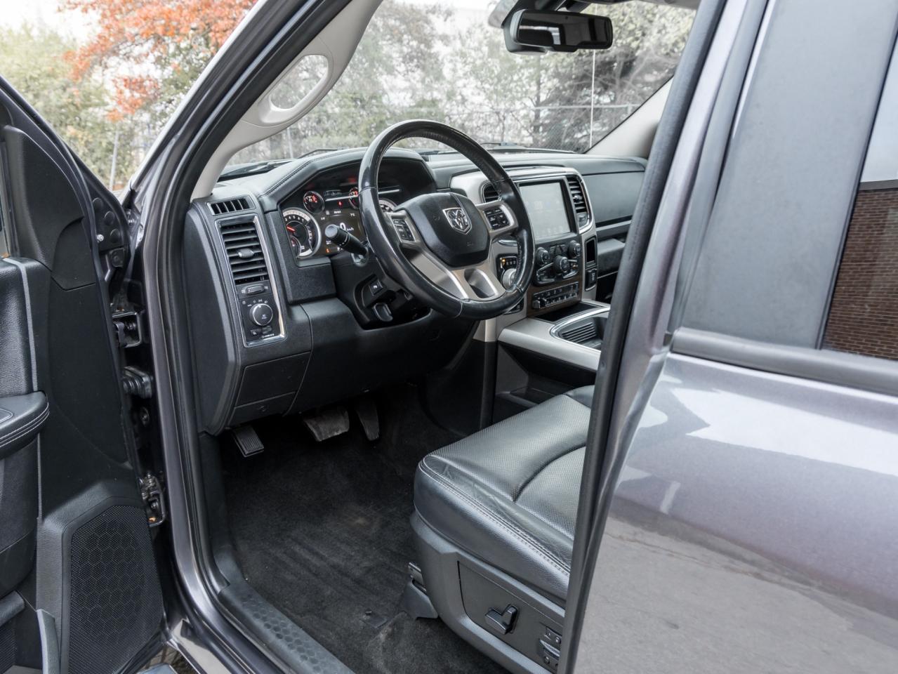 2017 RAM 1500 4WD Crew Cab 140.5 Laramie, NO ACCIDENT, LEATHER, Photo