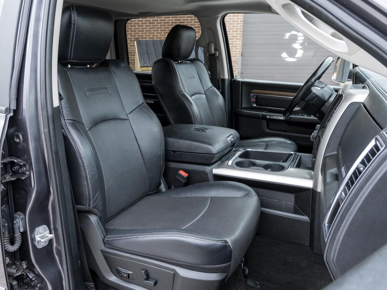 2017 RAM 1500 4WD Crew Cab 140.5 Laramie, NO ACCIDENT, LEATHER, Photo