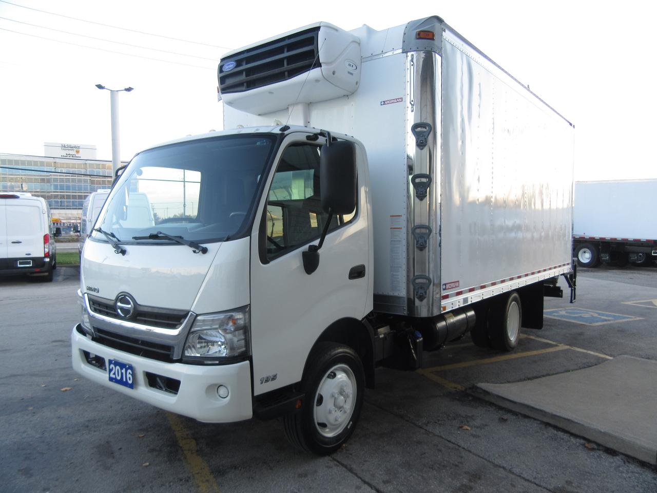 2016 Hino 195 18FT BOX LOW TEMP REEFER POWER LIFTGATE Photo