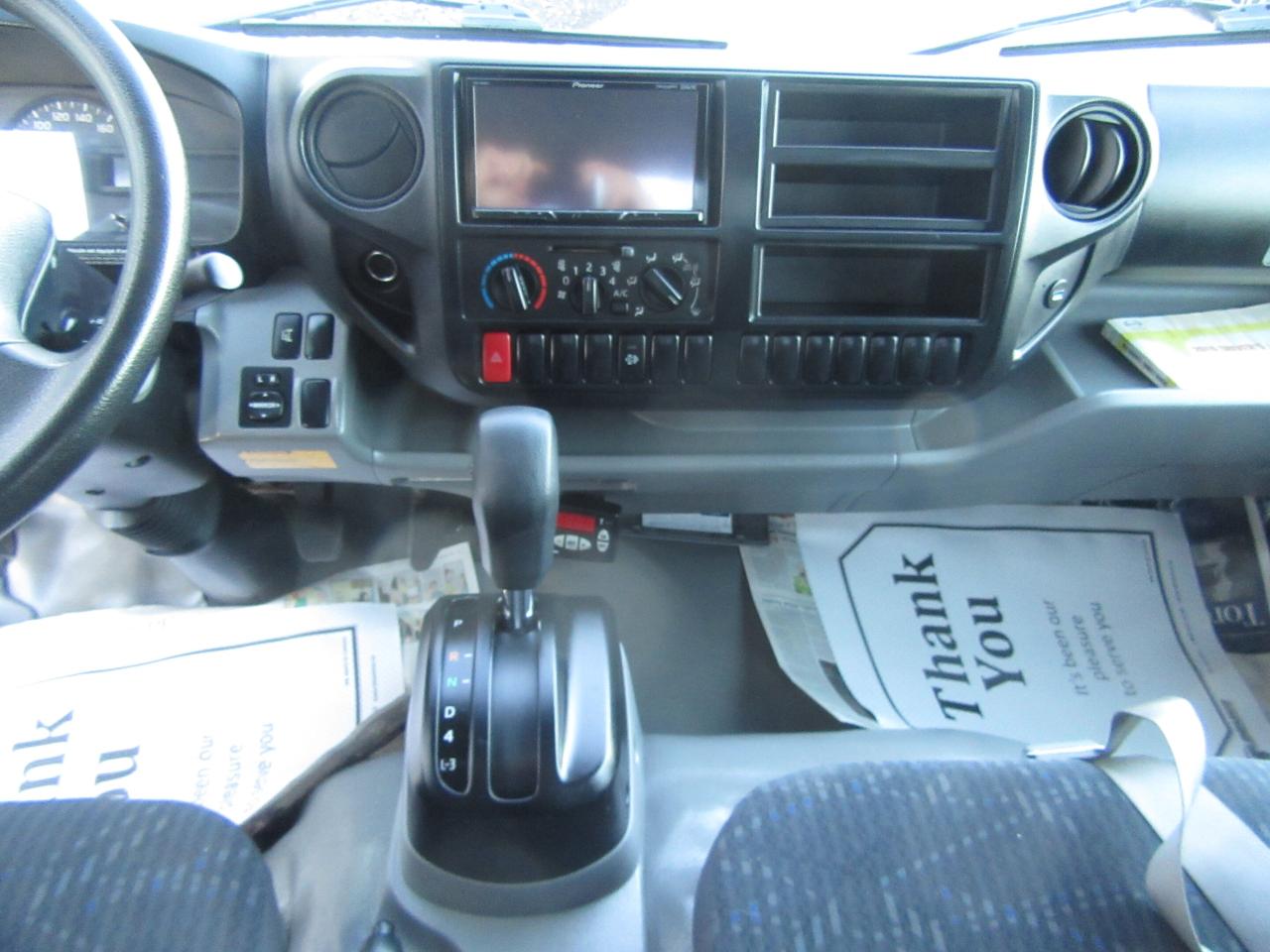 2016 Hino 195 18FT BOX LOW TEMP REEFER POWER LIFTGATE Photo