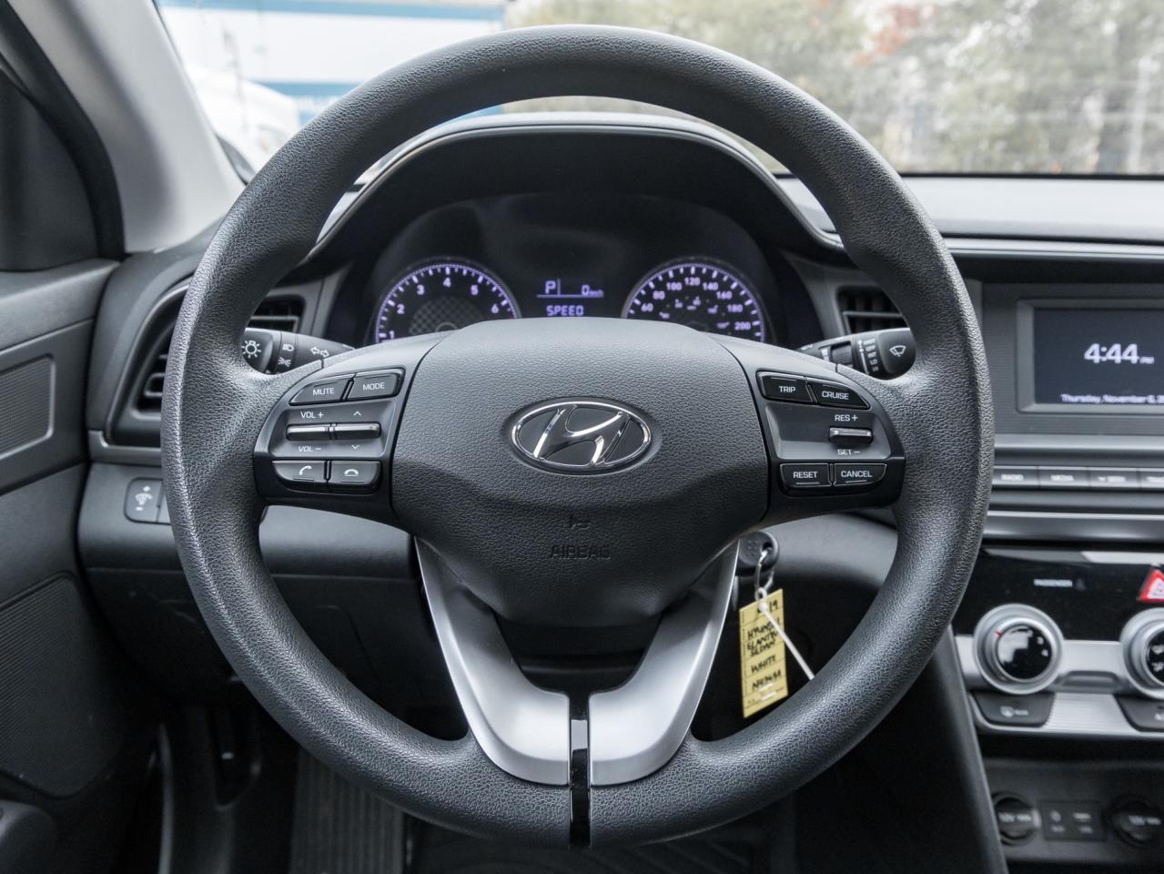 2019 Hyundai Elantra SE-Dealer Serviced-NO Accidents-Rear Cam-Heated Se Photo