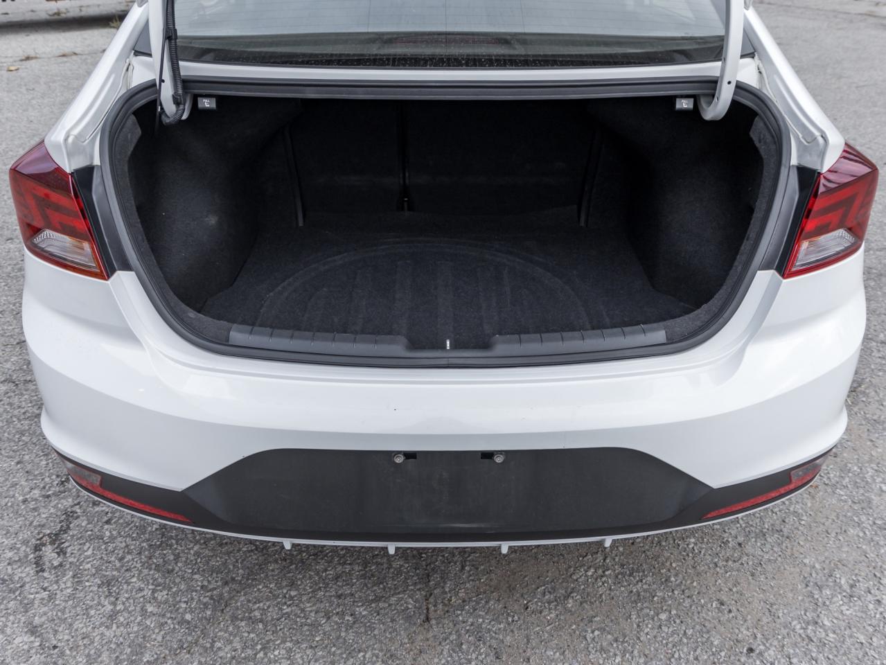 2019 Hyundai Elantra SE-Dealer Serviced-NO Accidents-Rear Cam-Heated Se Photo