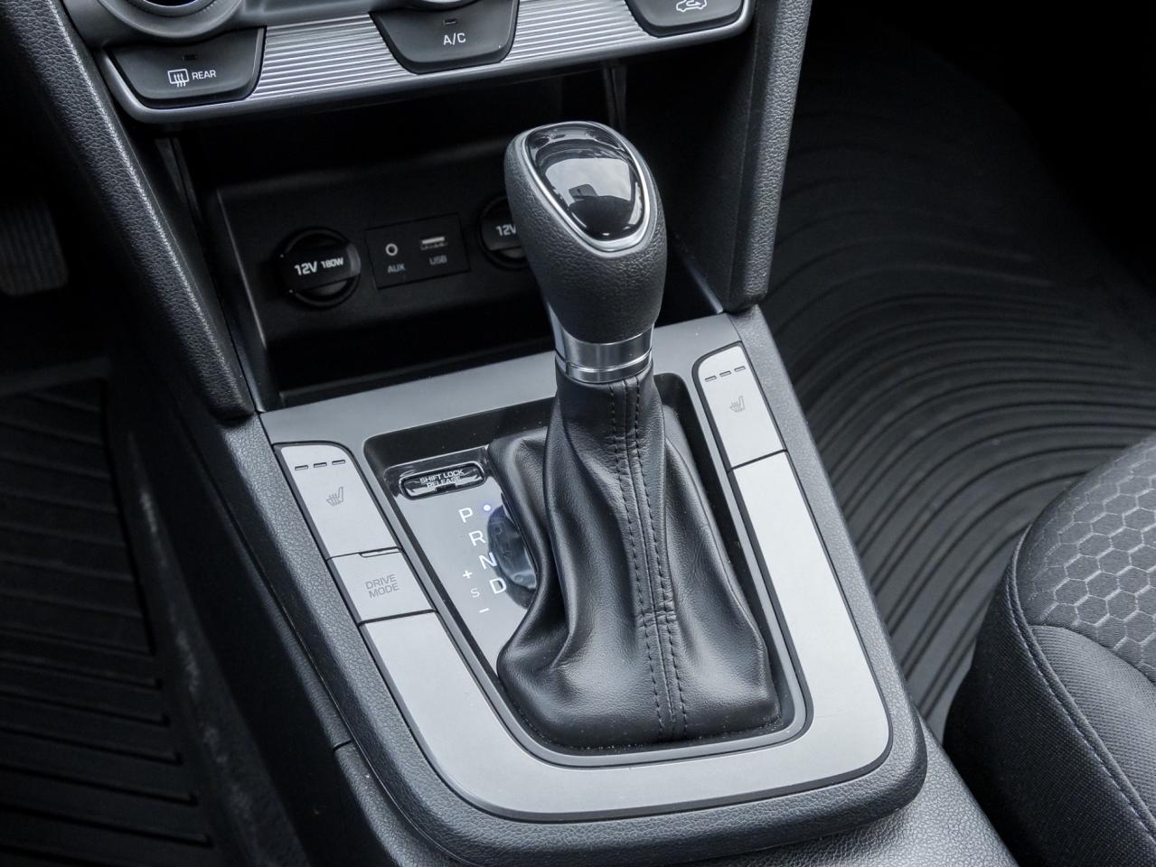 2019 Hyundai Elantra SE-Dealer Serviced-NO Accidents-Rear Cam-Heated Se Photo