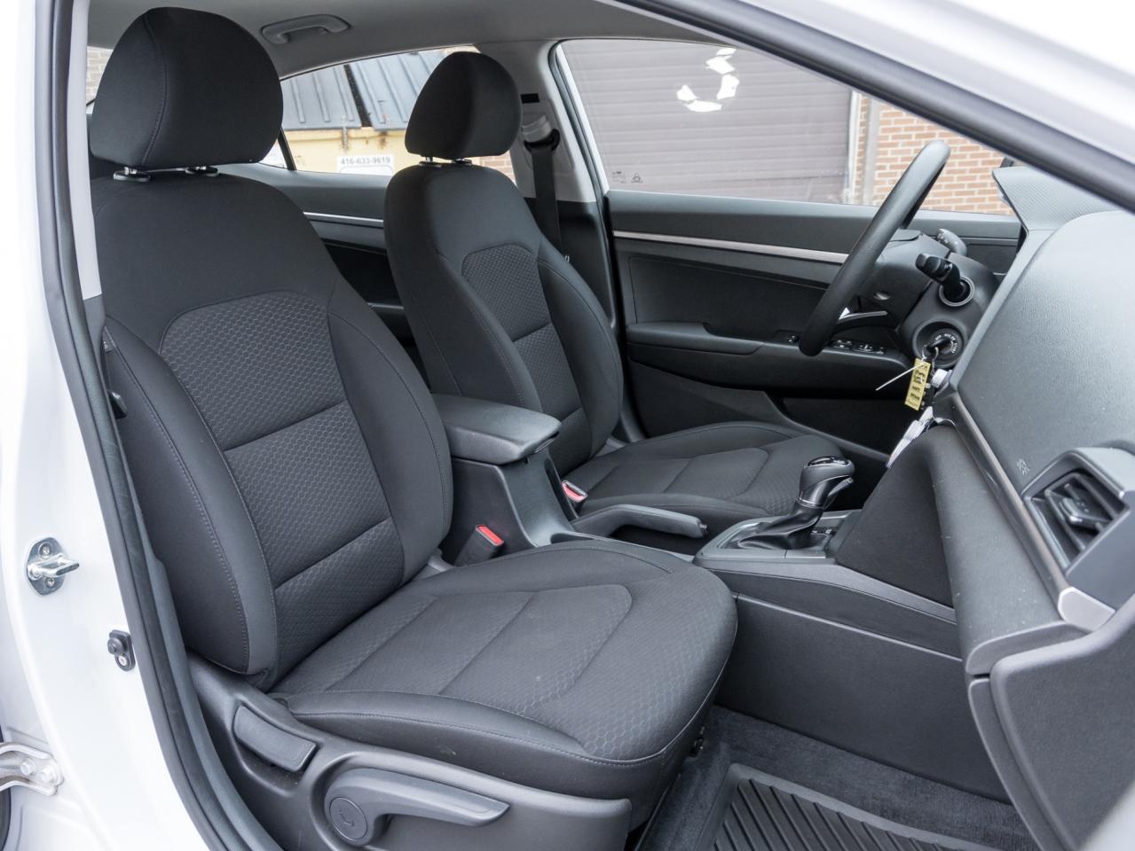 2019 Hyundai Elantra SE-Dealer Serviced-NO Accidents-Rear Cam-Heated Se Photo