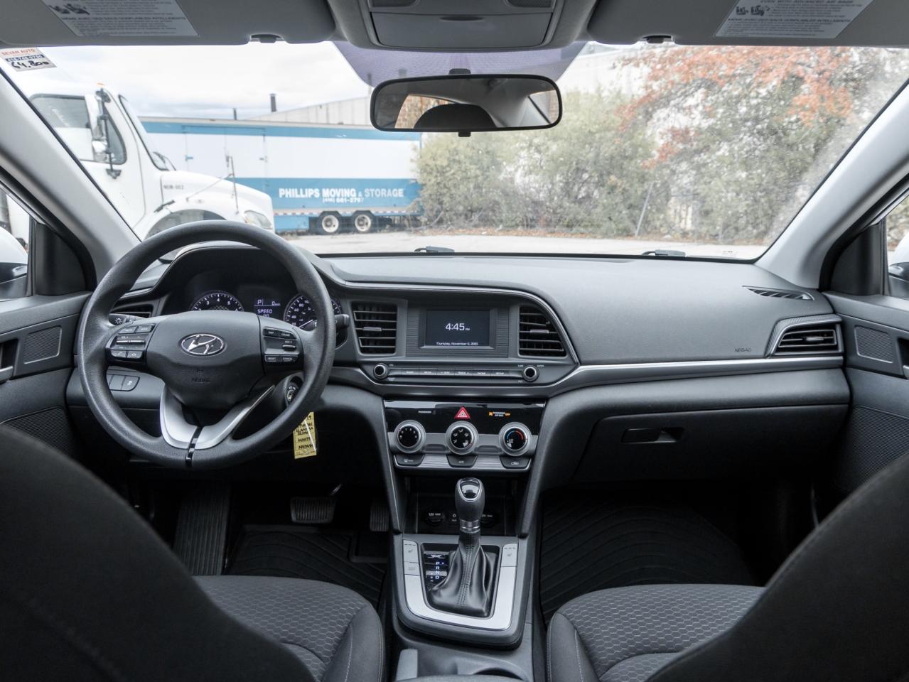 2019 Hyundai Elantra SE-Dealer Serviced-NO Accidents-Rear Cam-Heated Se Photo