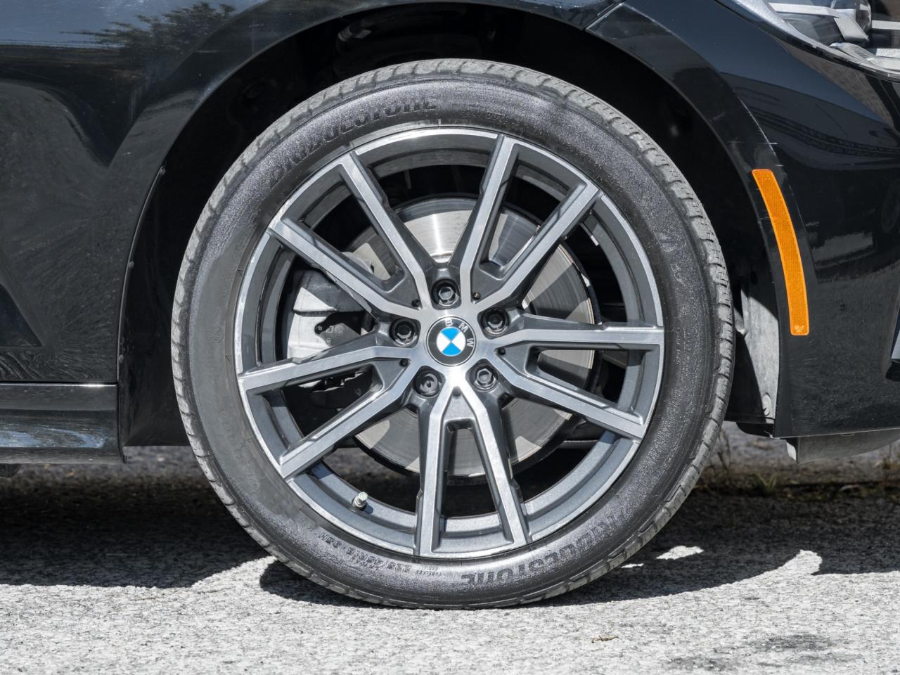 2021 BMW 3 Series BMW 330i xDrive Sedan North America !! No Accident Photo