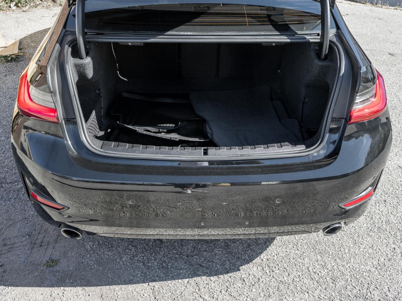 2021 BMW 3 Series BMW 330i xDrive Sedan North America !! No Accident Photo