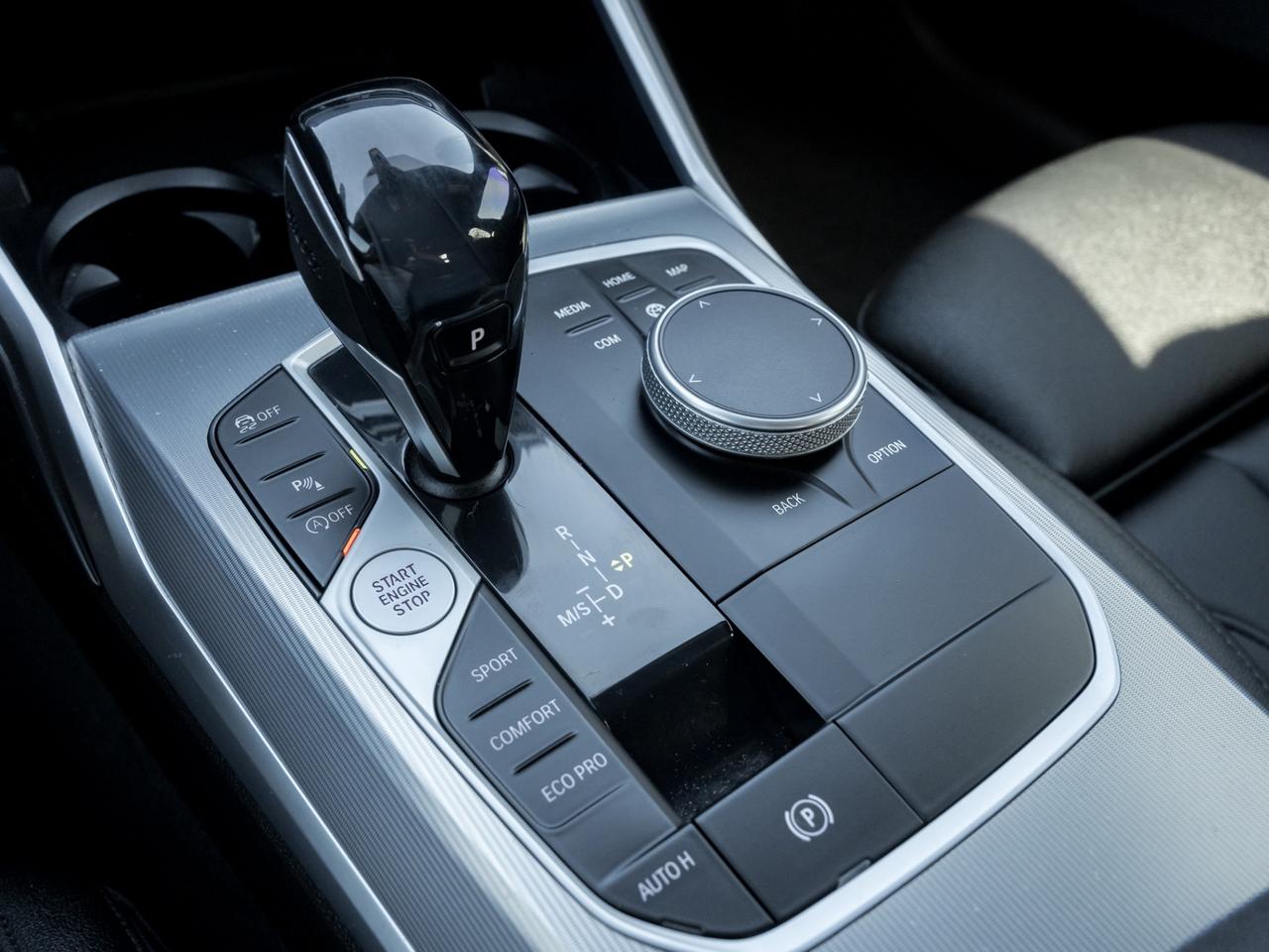 2021 BMW 3 Series BMW 330i xDrive Sedan North America !! No Accident Photo