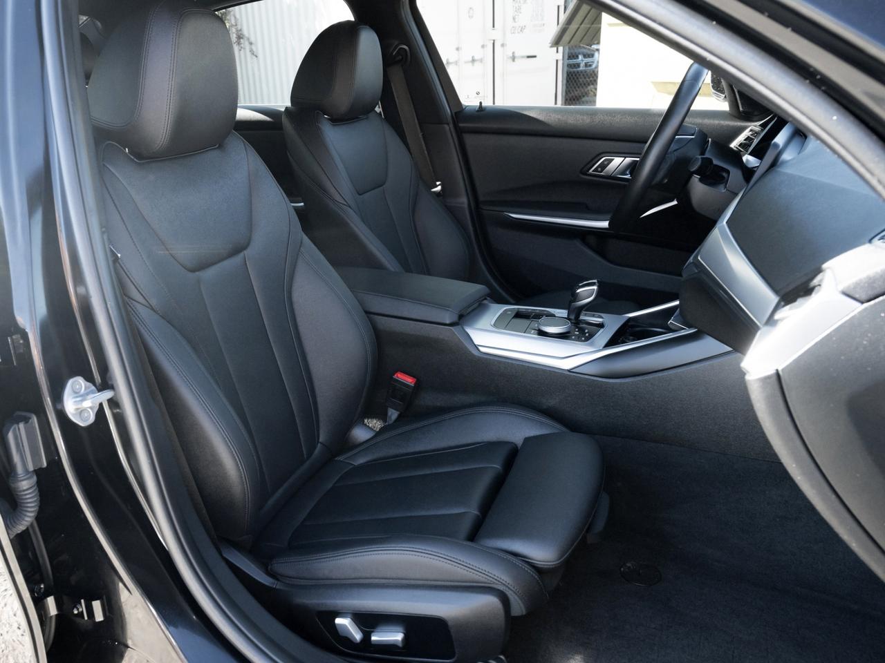 2021 BMW 3 Series BMW 330i xDrive Sedan North America !! No Accident Photo