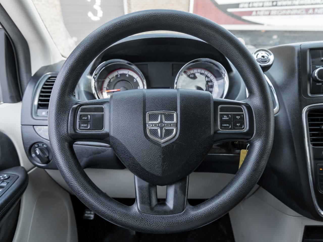 2015 Dodge Grand Caravan CANADA VALUE PACKAGE Photo