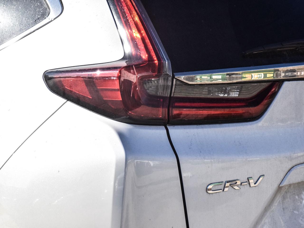 2022 Honda CR-V Touring Photo4