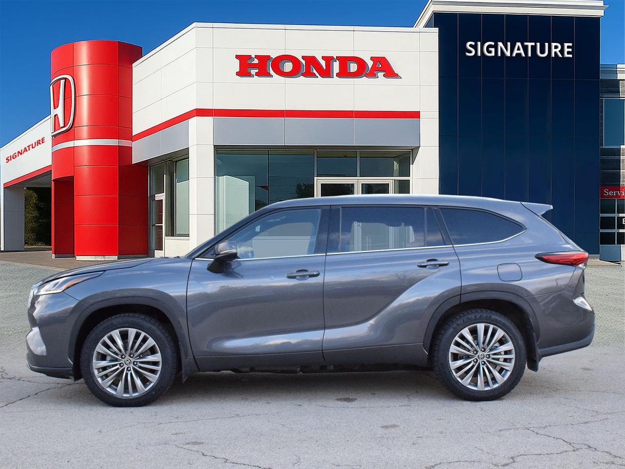 2023 Toyota Highlander LIMITED  Photo