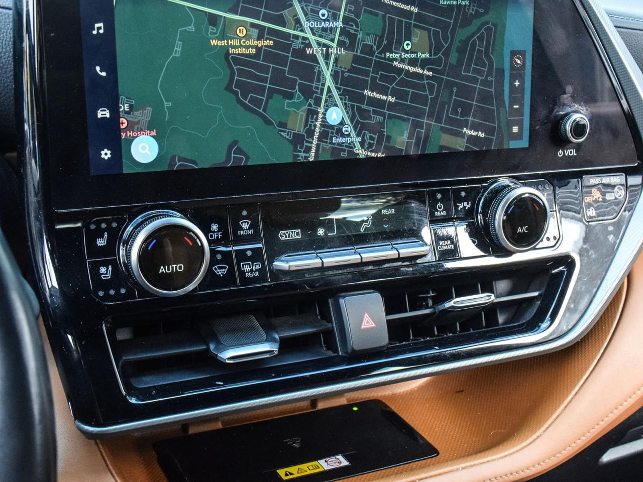 2023 Toyota Highlander LIMITED  Photo