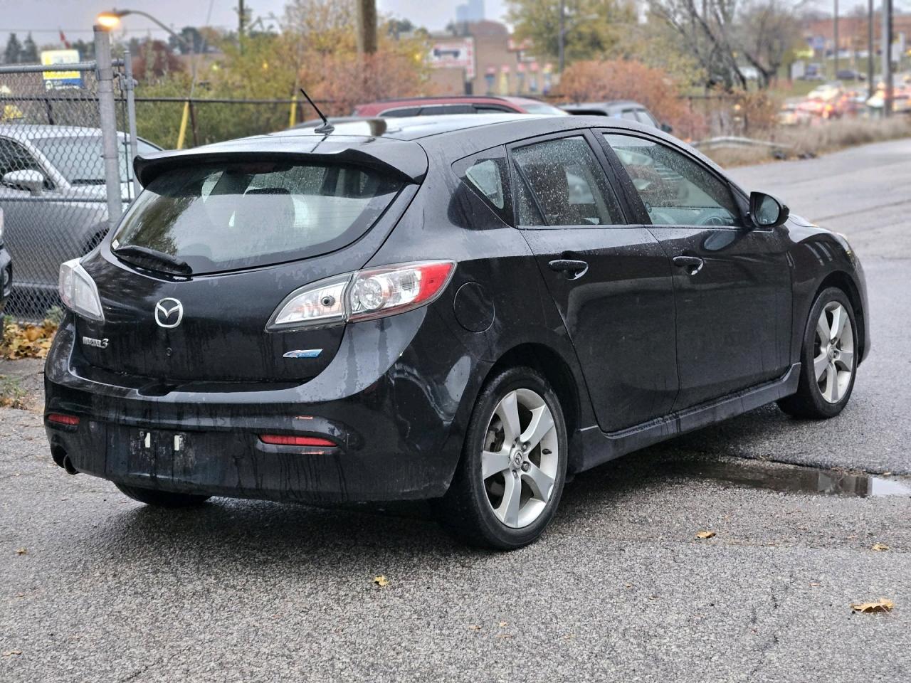 2013 Mazda MAZDA3 HB Sport GS-SKY, NO ACCIDENT, LEATHER, SUNROOF, PO Photo3