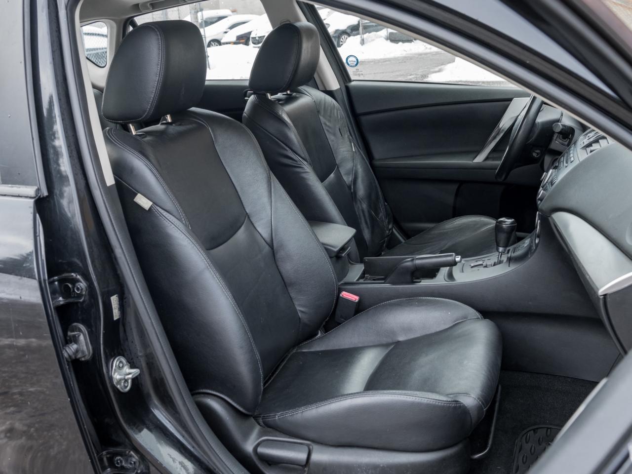 2013 Mazda MAZDA3 HB Sport GS-SKY, NO ACCIDENT, LEATHER, SUNROOF, PO Photo