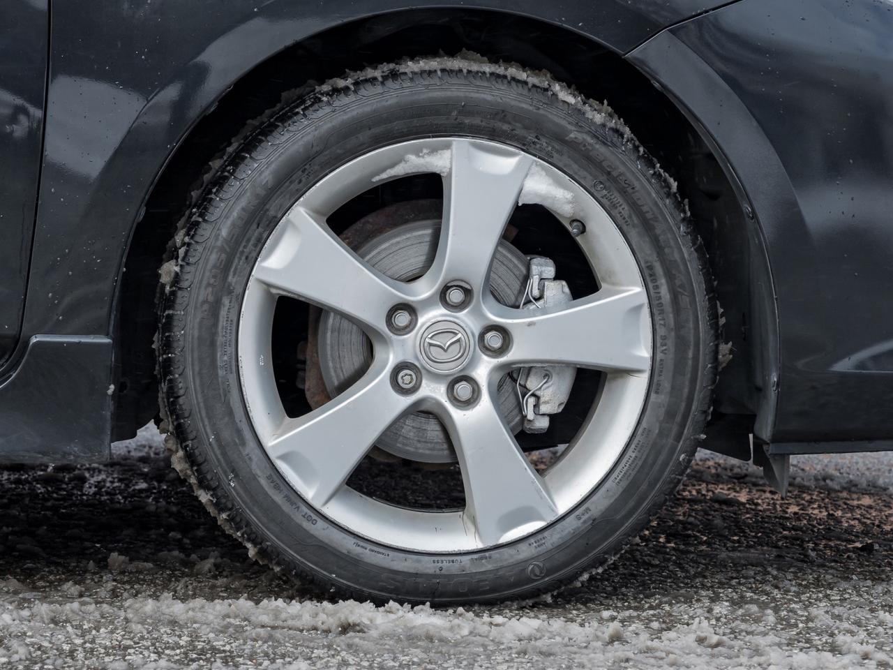 2013 Mazda MAZDA3 HB Sport GS-SKY, NO ACCIDENT, LEATHER, SUNROOF, PO Photo3