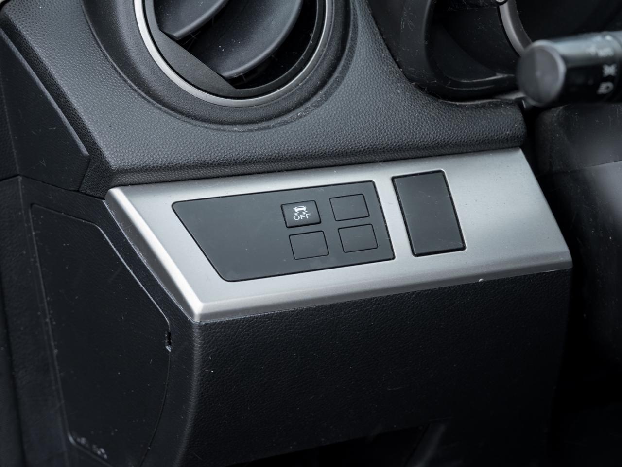 2013 Mazda MAZDA3 HB Sport GS-SKY, NO ACCIDENT, LEATHER, SUNROOF, PO Photo