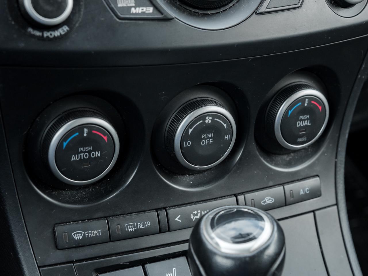 2013 Mazda MAZDA3 HB Sport GS-SKY, NO ACCIDENT, LEATHER, SUNROOF, PO Photo