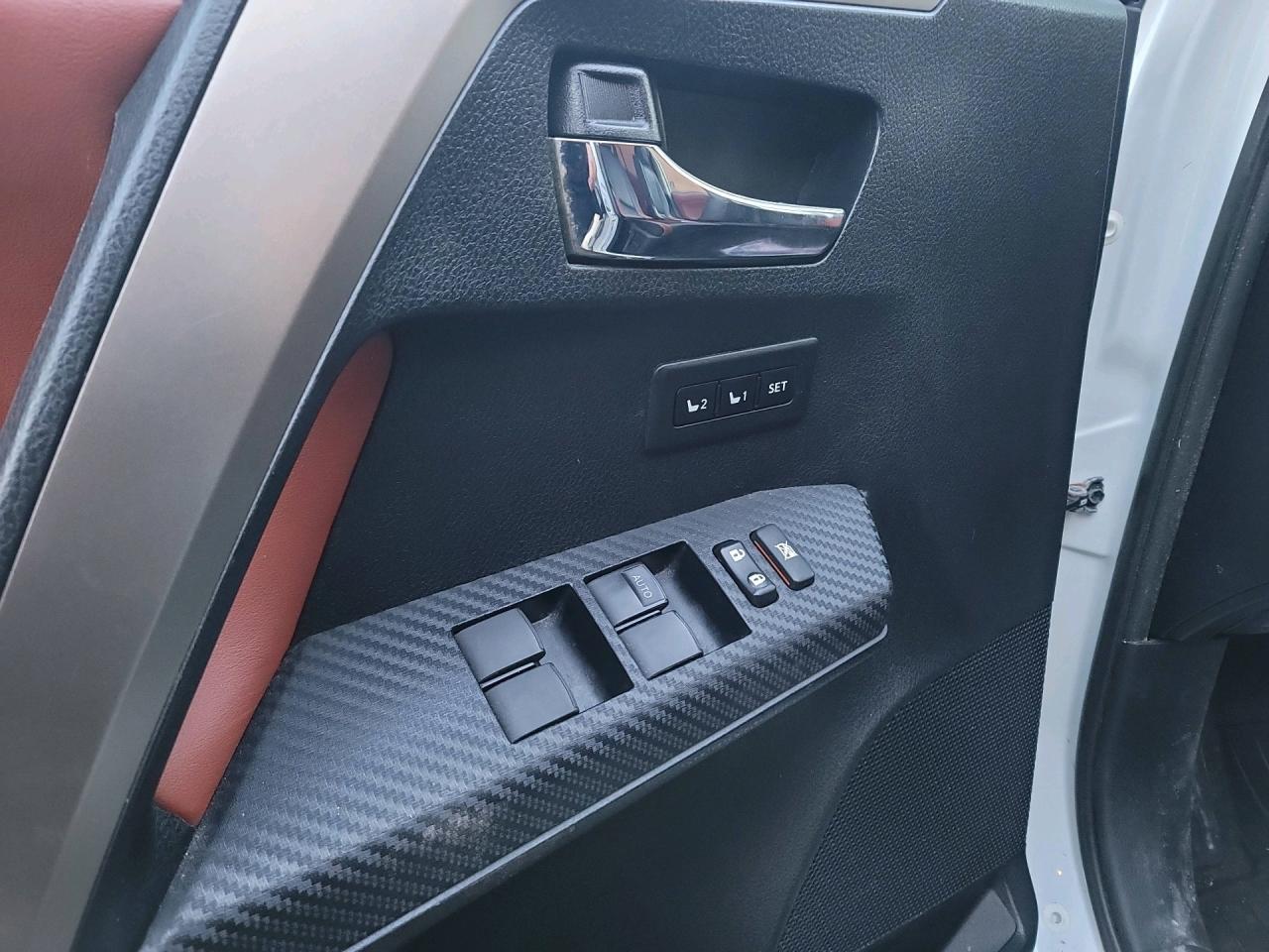 2013 Toyota RAV4 AWD Limited - Navi-Sunroof-Leather-Rearview Camera Photo