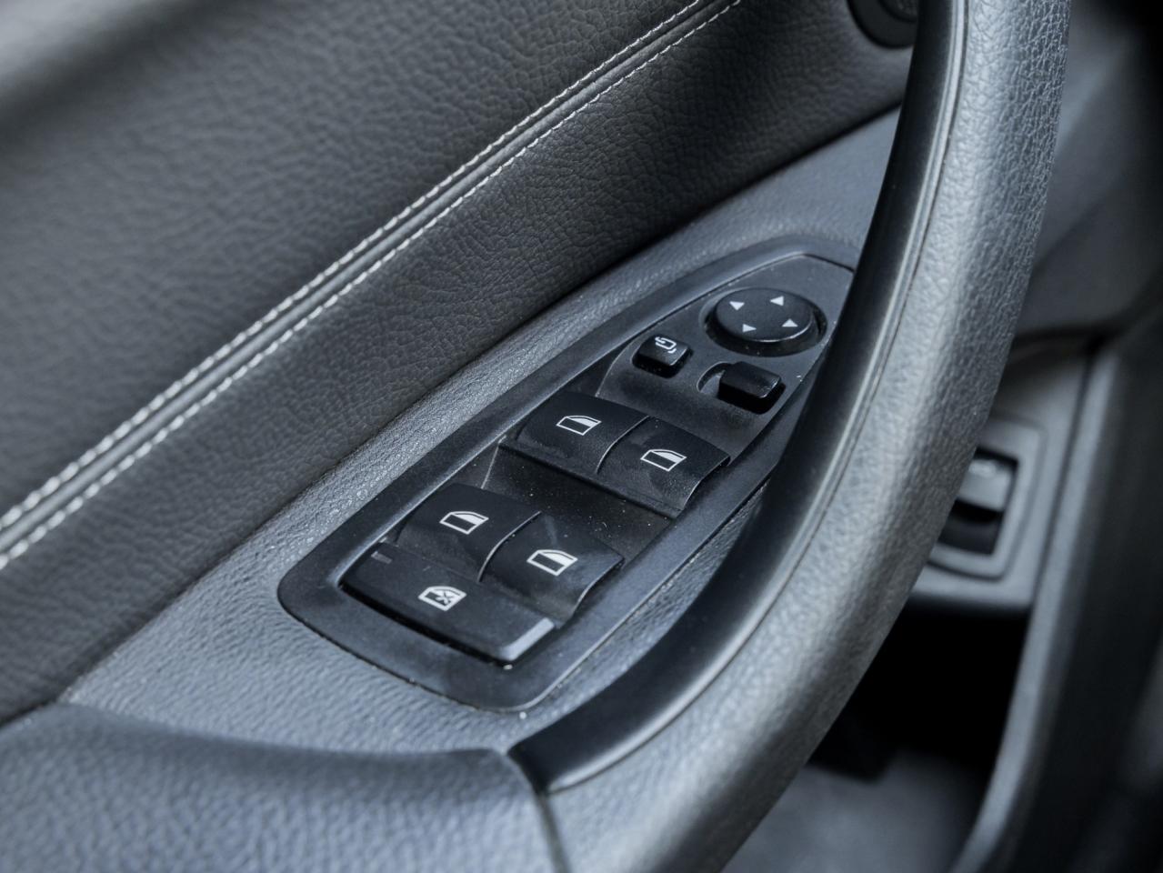 2018 BMW X1 XDrive28i Premium PKG-Dealer Serviced-Pano Roof-Sp Photo