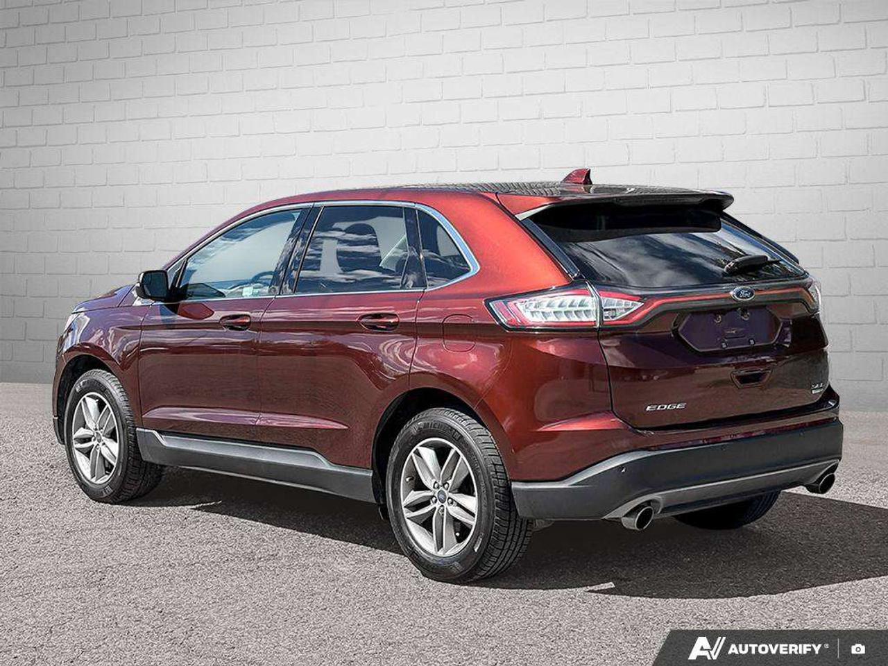 2016 Ford Edge SELCERTIFIED AS-TRADED, ONE-OWNER, NAV, BACKUP CAM, HEATED SEATS Photo