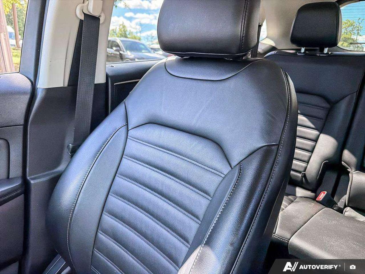 2016 Ford Edge SELCERTIFIED AS-TRADED, ONE-OWNER, NAV, BACKUP CAM, HEATED SEATS Photo
