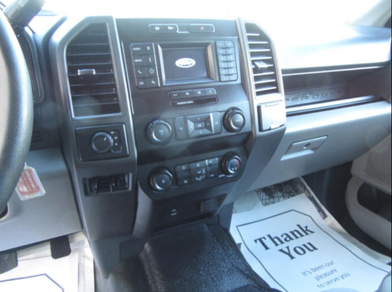 2022 Ford F-550 4X4 CREW CAB DIESEL WITH 12FT STEEL DUMP BOX Photo