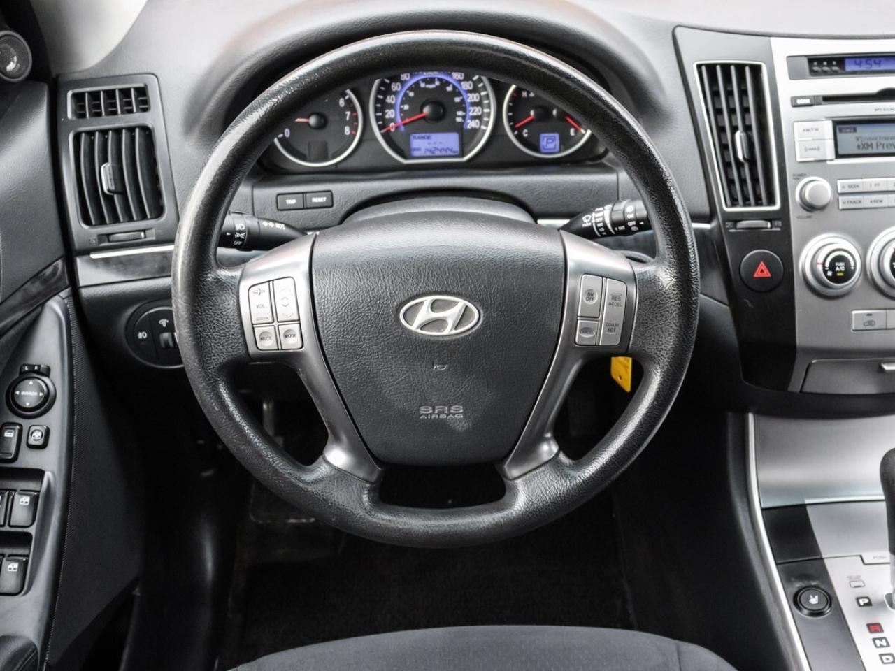 2012 Hyundai Veracruz GL 7 pass, Sunroof Photo