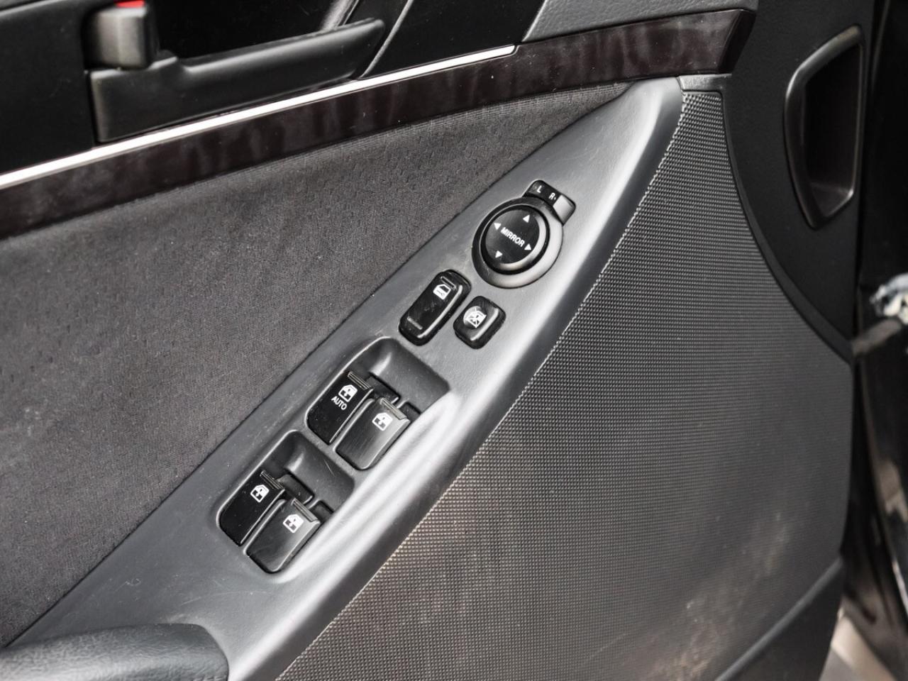 2012 Hyundai Veracruz GL 7 pass, Sunroof Photo