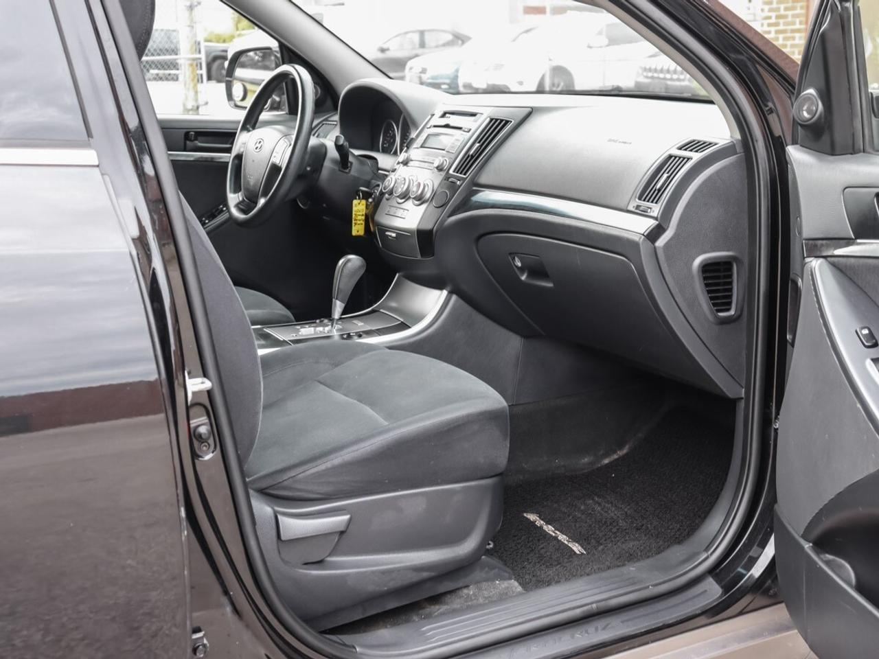 2012 Hyundai Veracruz GL 7 pass, Sunroof Photo