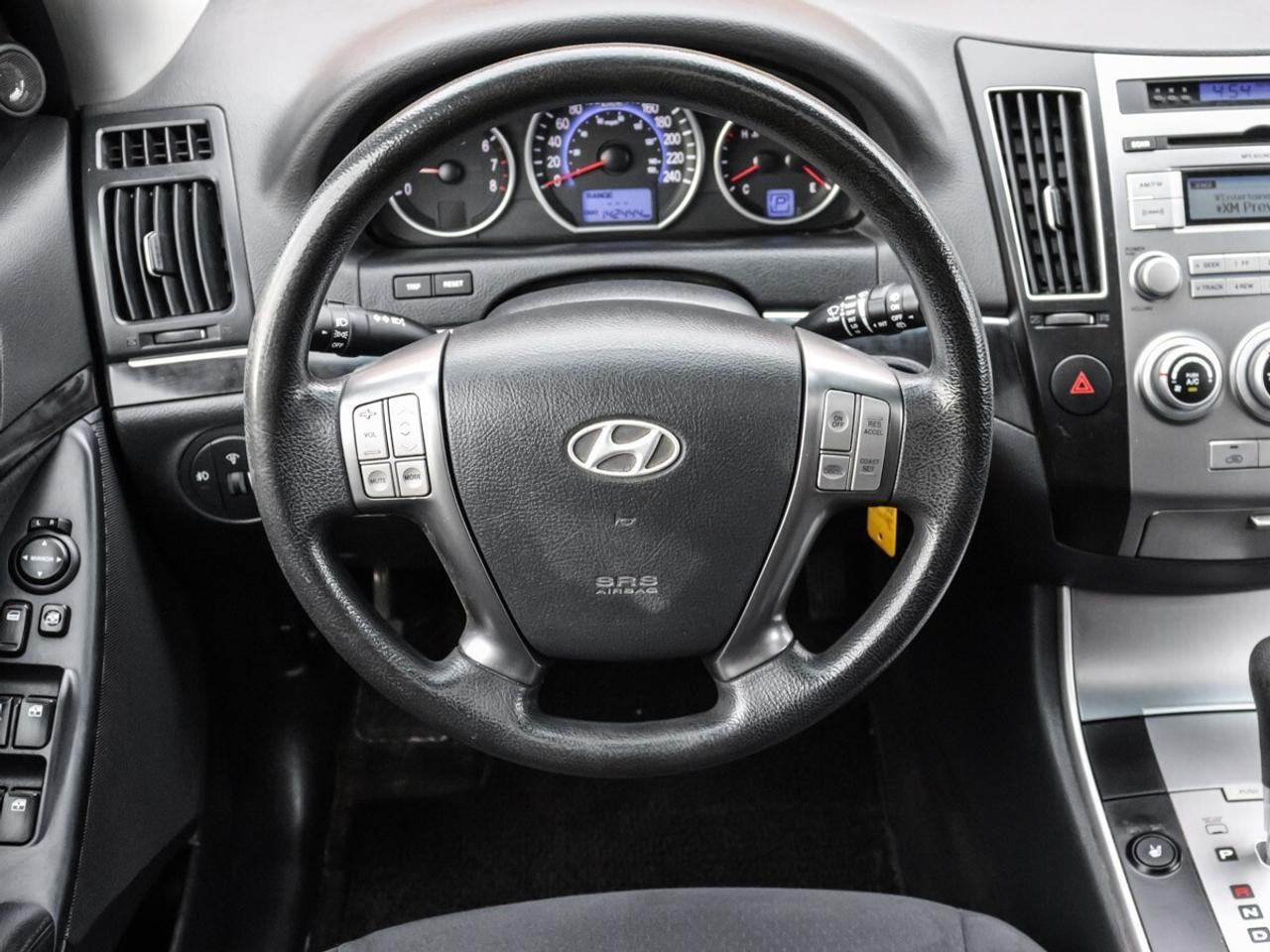 2012 Hyundai Veracruz GL 7 pass, Sunroof Photo