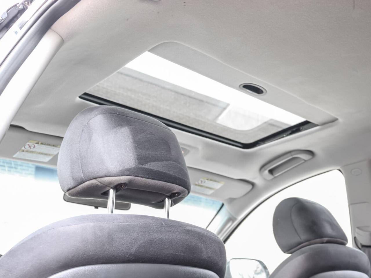 2012 Hyundai Veracruz GL 7 pass, Sunroof Photo