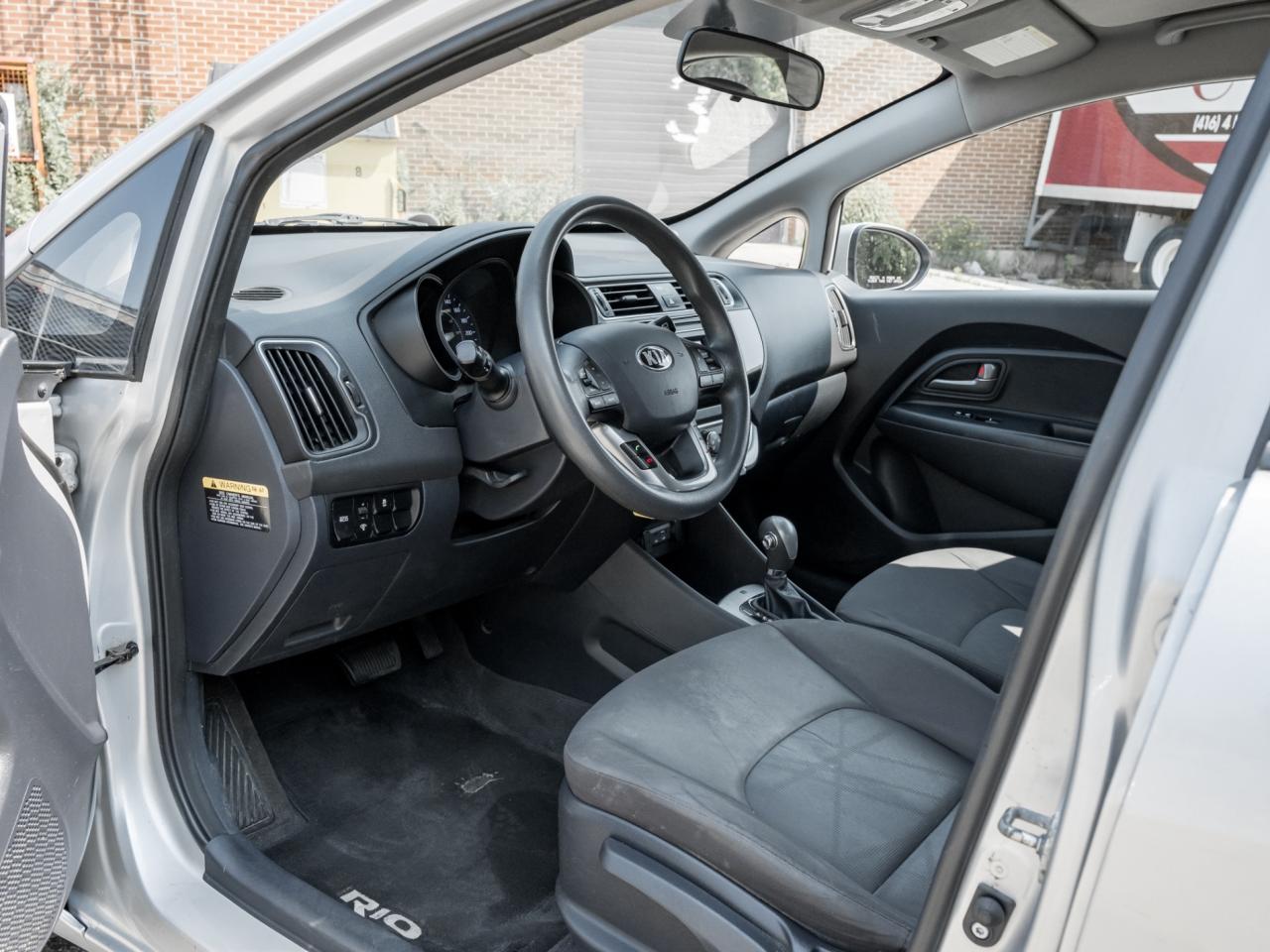 2016 Kia Rio HB Auto EX Photo