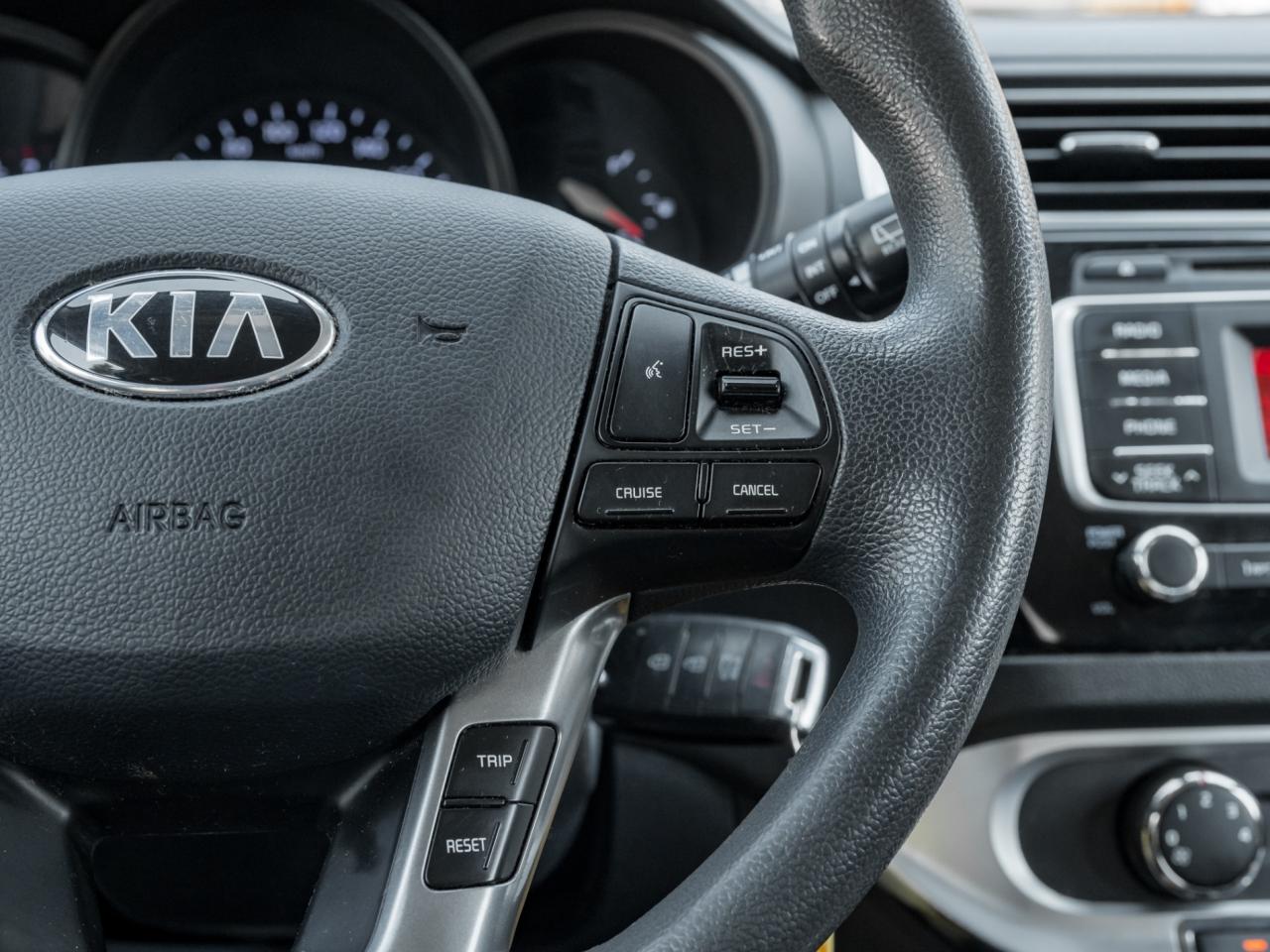 2016 Kia Rio HB Auto EX Photo