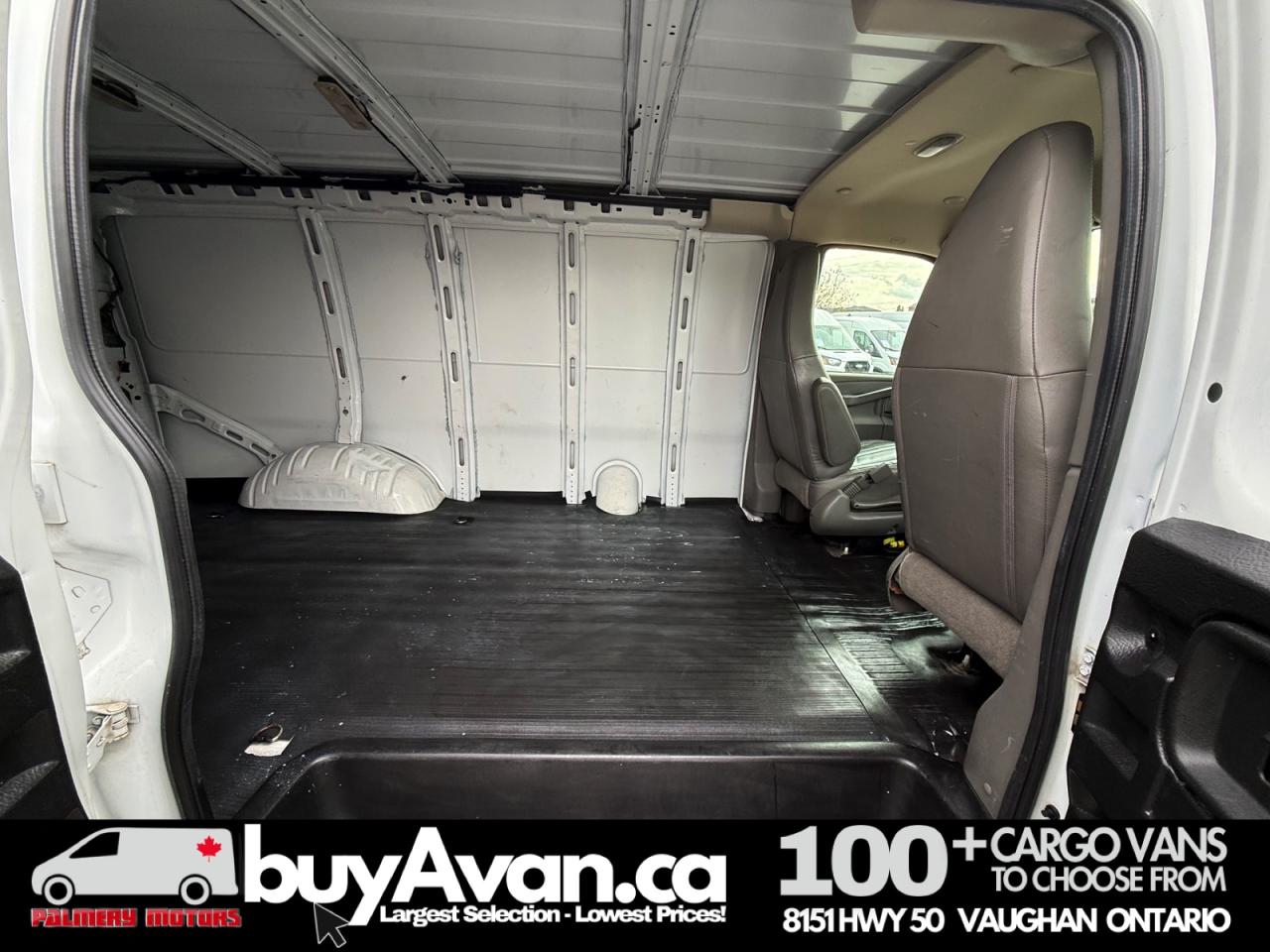 2022 GMC Savana Cargo Van Low Kms Cargo Van Photo