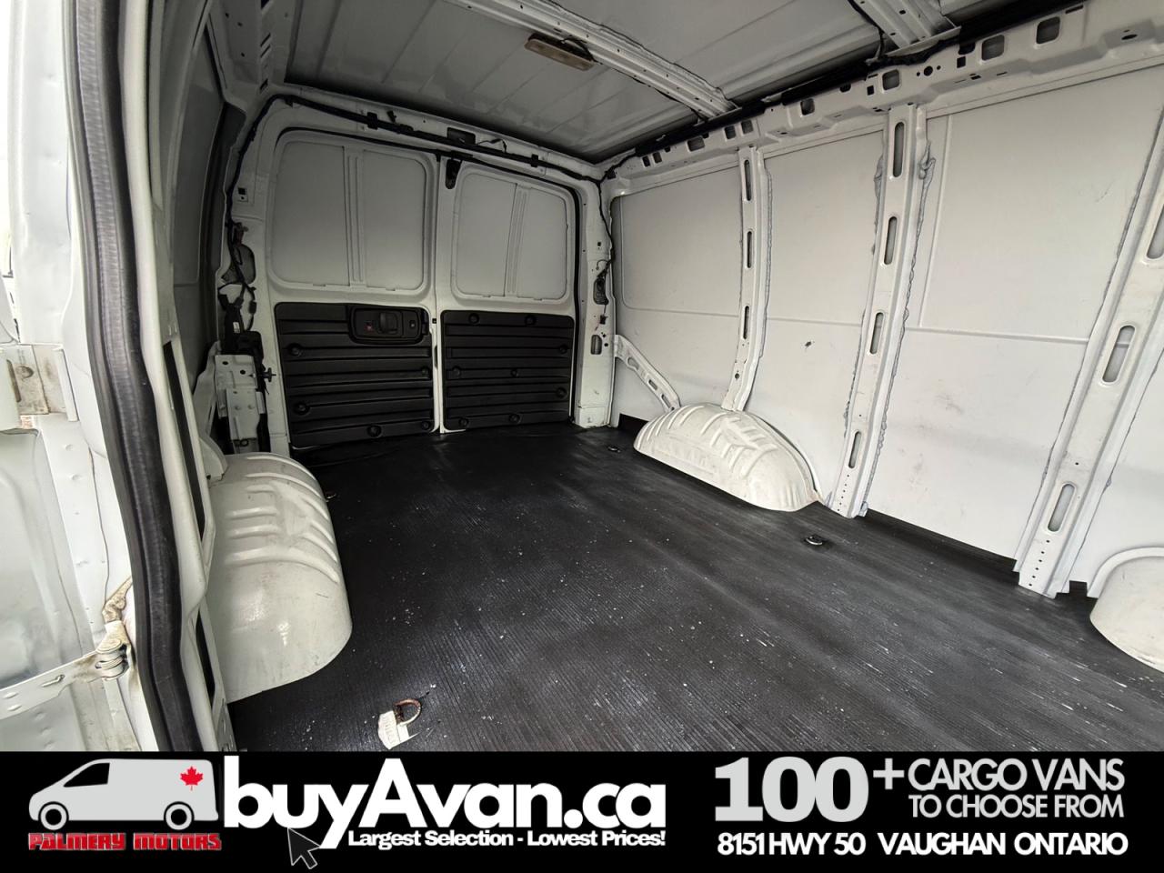 2022 GMC Savana Cargo Van Low Kms Cargo Van Photo