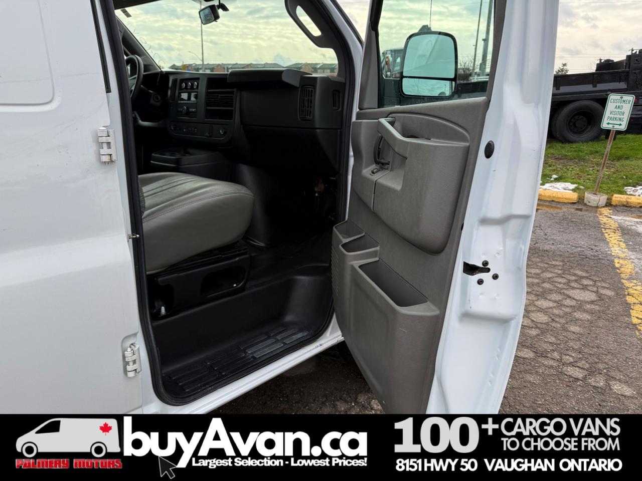 2022 GMC Savana Cargo Van Low Kms Cargo Van Photo