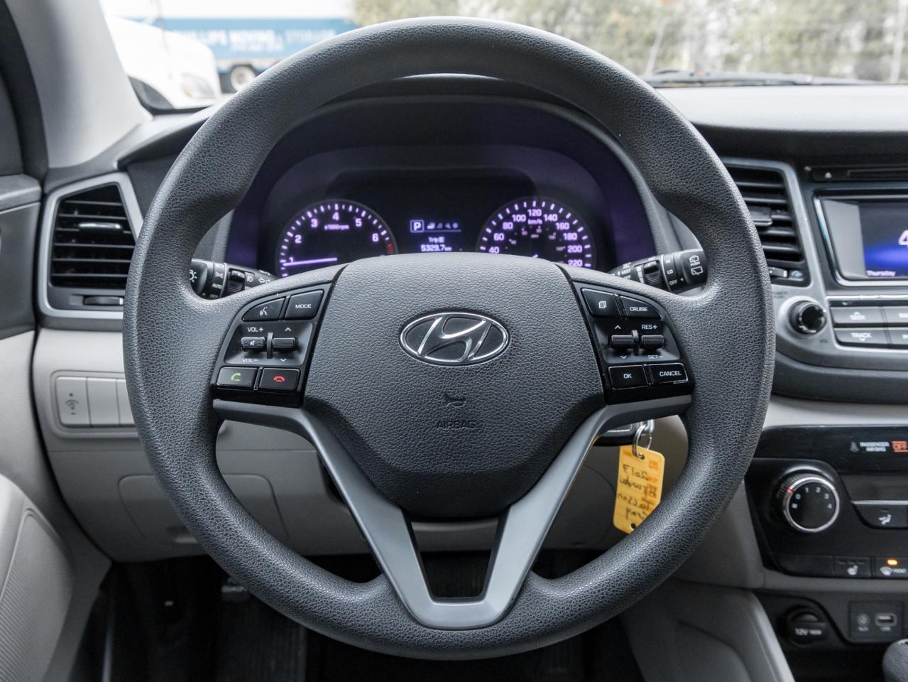 2017 Hyundai Tucson FWD 4DR 2.0L Photo